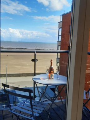Ocean View Apartment - Swansea Marina